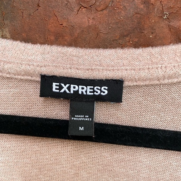 Express Womens Medium Blush Pink Front Twist Soft Knit Sweater - Picture 5 of 9